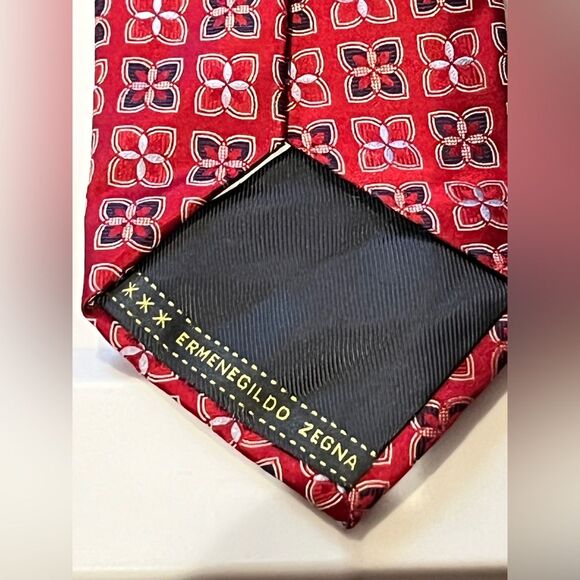 Ermenegildo Zegna tie 100% Silk Red Black Light Blue Size XL Made in Italy - Picture 5 of 7